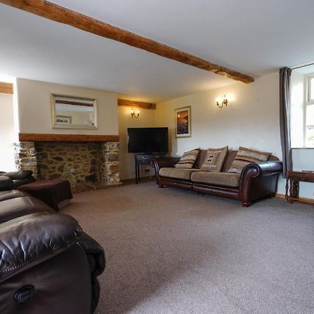 벅스턴 Hulmes Vale House - Sleeps 14 - Peak District 빌라 외부 사진
