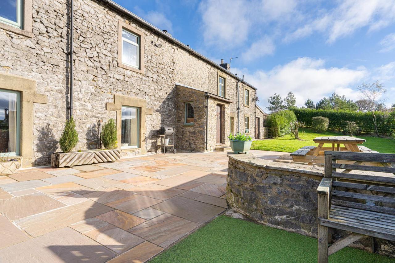 벅스턴 Hulmes Vale House - Sleeps 14 - Peak District 빌라 외부 사진